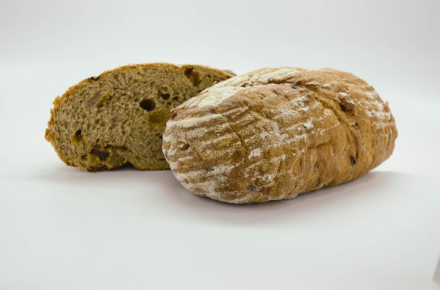 Raisin Walnut Rye Bread3.jpg