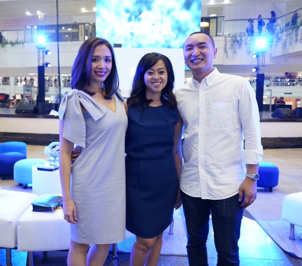 Aquafina Brand Team (L-R) Gutzee Segura- Acting Brand Manager for Aquafina, Melai Lazaro-Javier, Brand Manager for Aquafina, Mikey Rosales- Marketing Director for Food & Beverages at Pepsi Co..JPG