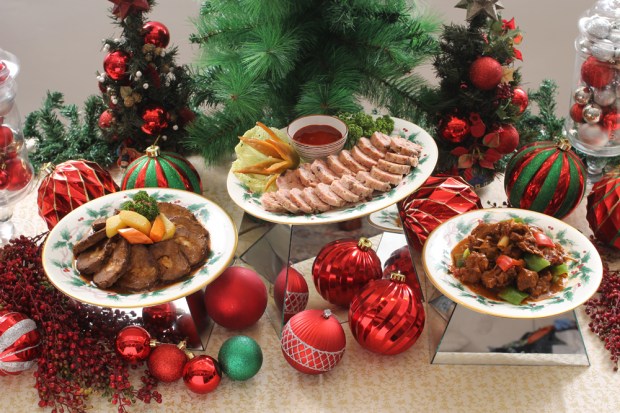 DADS World Buffet - All-time Christmas favorites.jpg