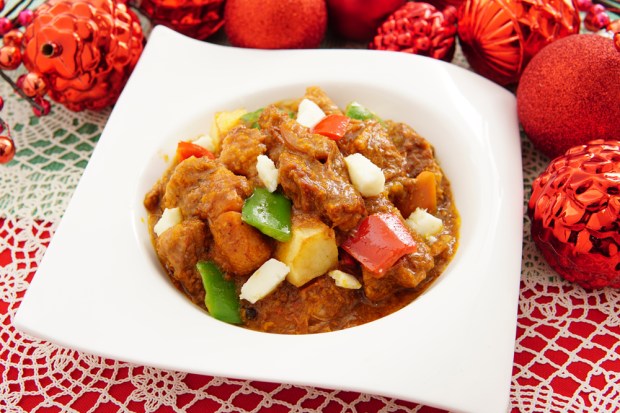 DADS World Buffet - Kalderetang Baka sa Kesong Puti.jpg