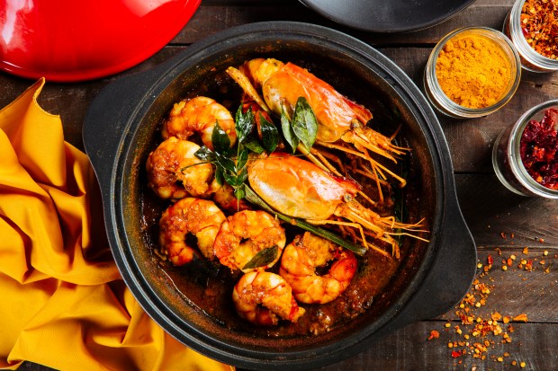 Ministry-of-Crab-Manila-Clay-Pot-Prawn-Curry-3.jpg