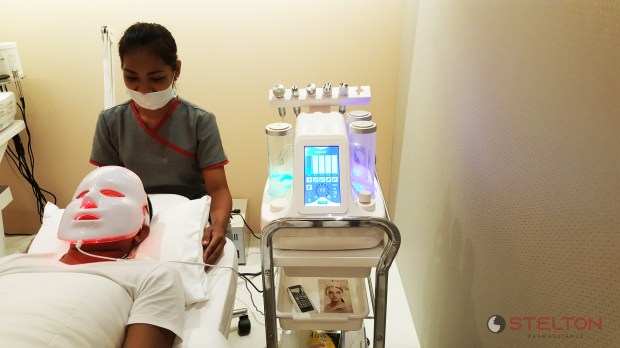 Stelton Dermascience Hydrajet Facial.jpg