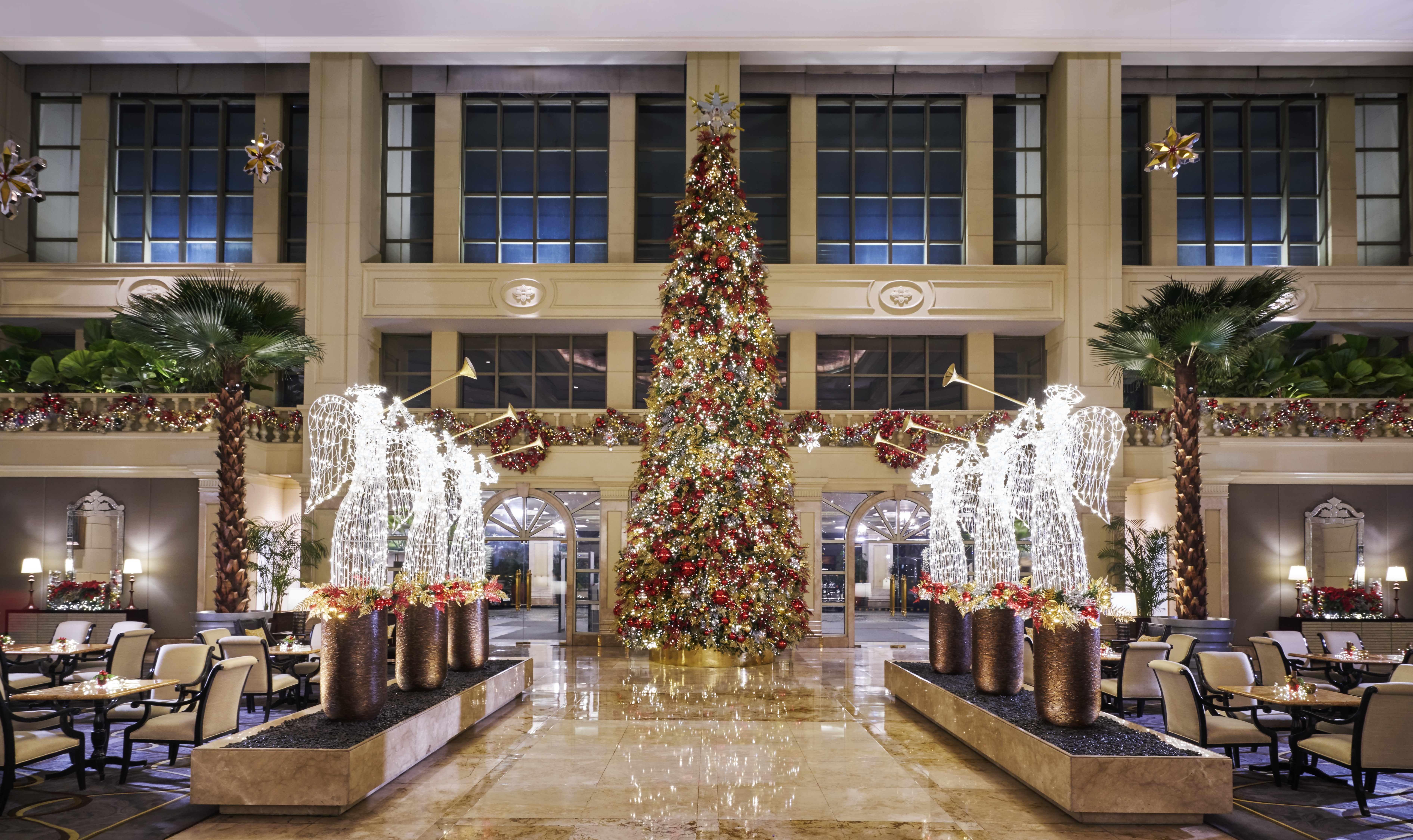 The Peninsula Manila Festive 5.JPG